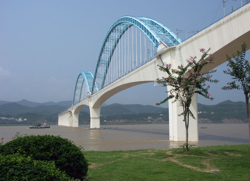 File:YichangYangtzeRailwayBridge copy.jpg