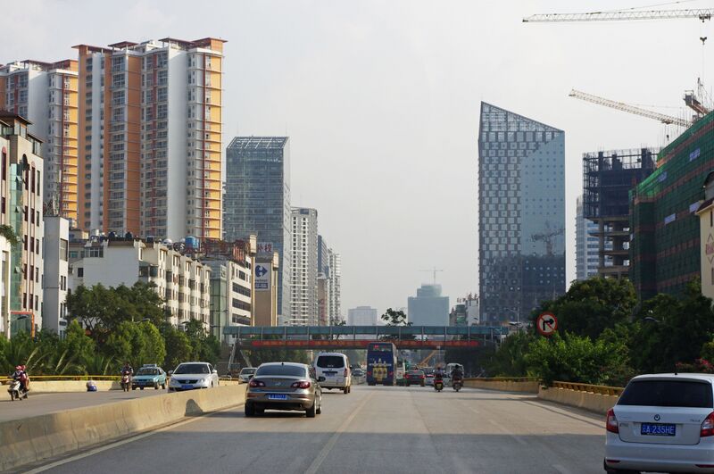 File:169YunnanCitybyRichard.jpg