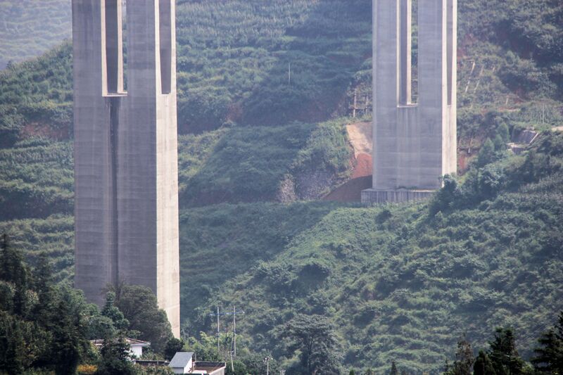File:HutiaohePierBase.jpg