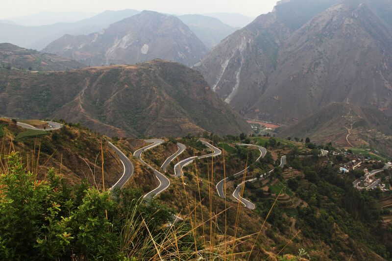 File:LvzhijiangLocalRoad.JPG