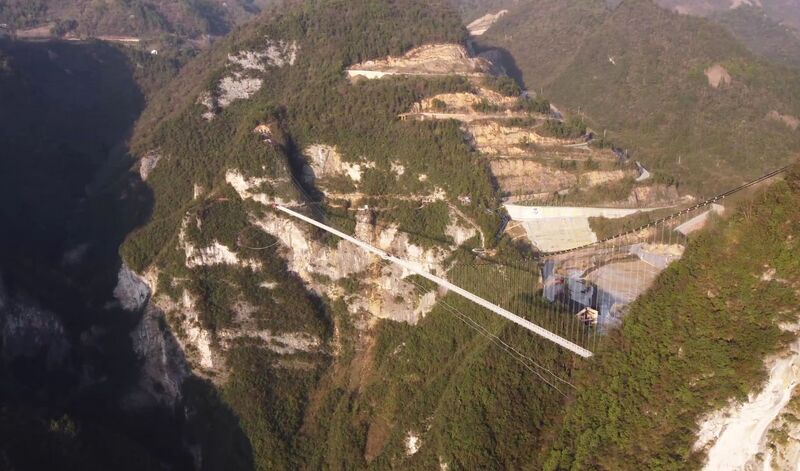 File:YundingfeiduGlassFootbridgeHighView.jpg
