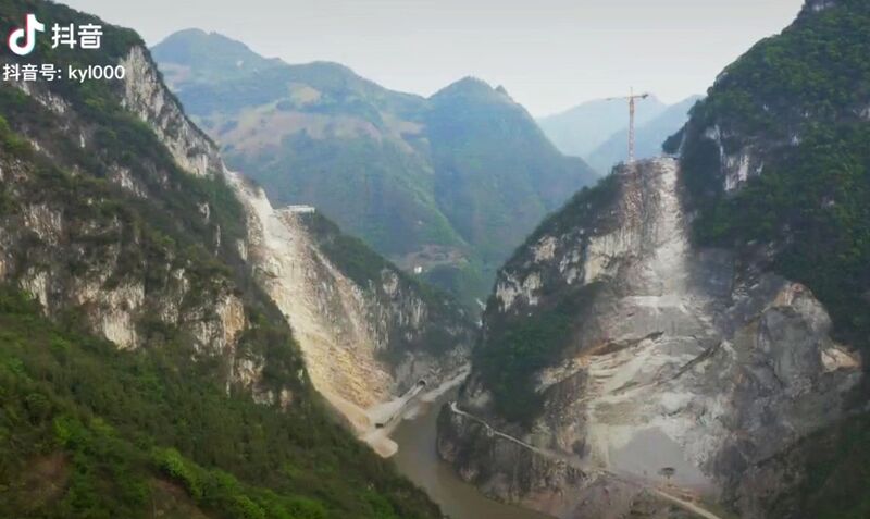 File:BaishuijiangCanyon.jpg