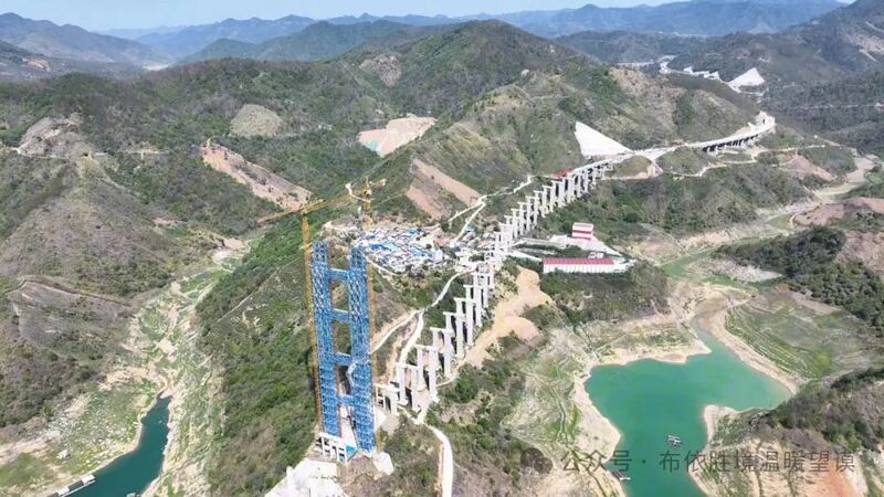 File:Hongshuihe bridge Lewang Drone.jpg