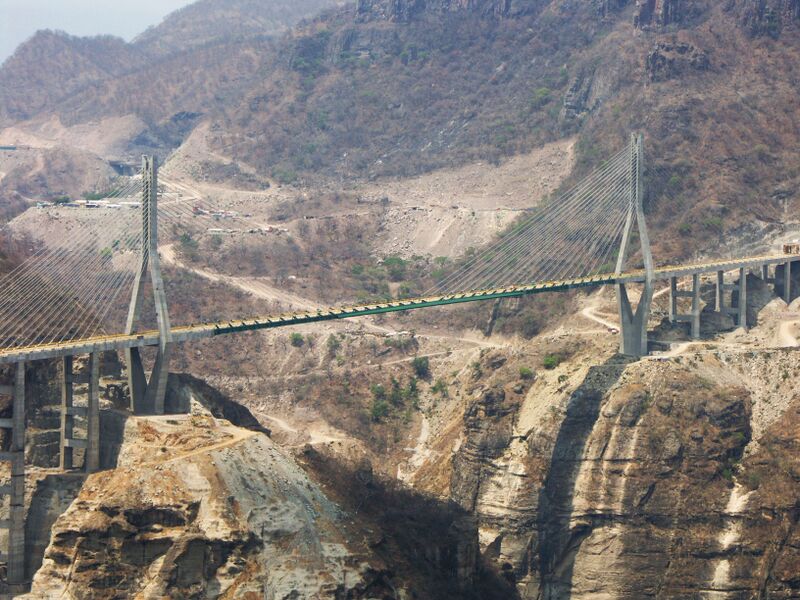 File:BaluarteBridge7 copy.jpg