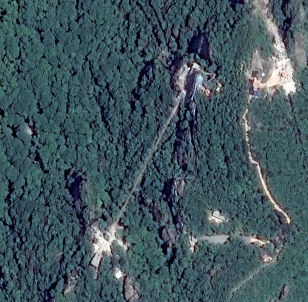 File:MarenqifengGlassSatellite.jpg