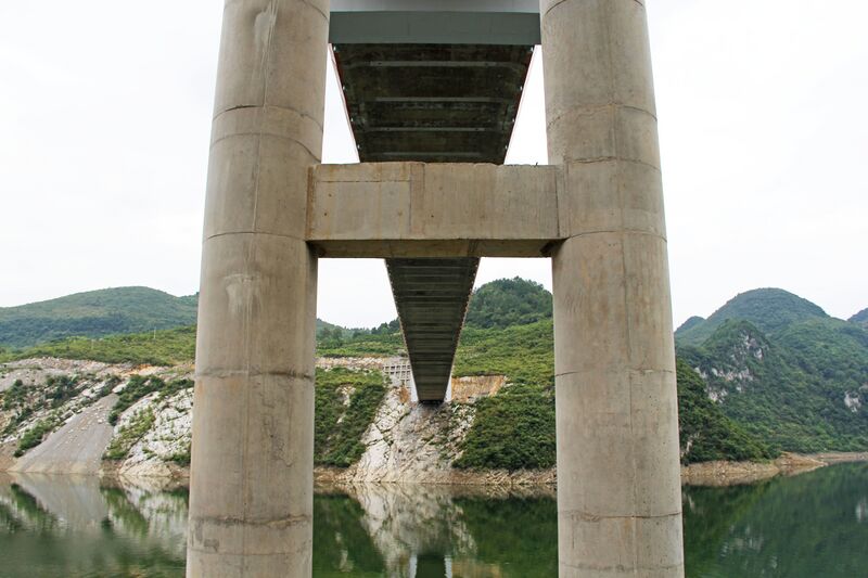 File:WujiangSuspensionCirclePiers.jpg