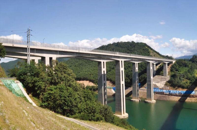 File:DanyangPiers.jpg