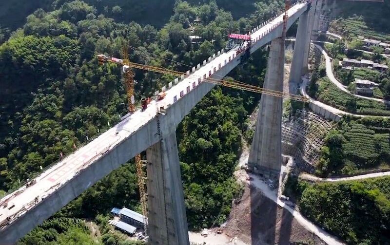 File:FengjiazhaiRailwayAerialBeam.jpg