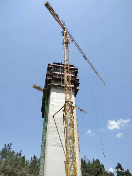 File:LaomianheTowerCrane.jpeg