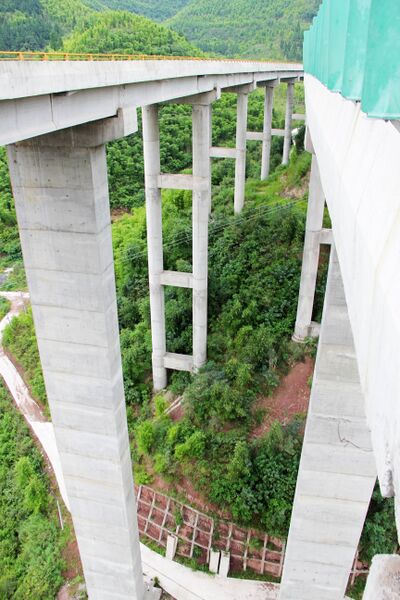 File:TuchengApproaches.jpg