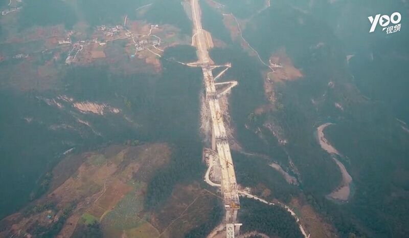 File:MakouheVeryHighDrone.jpg