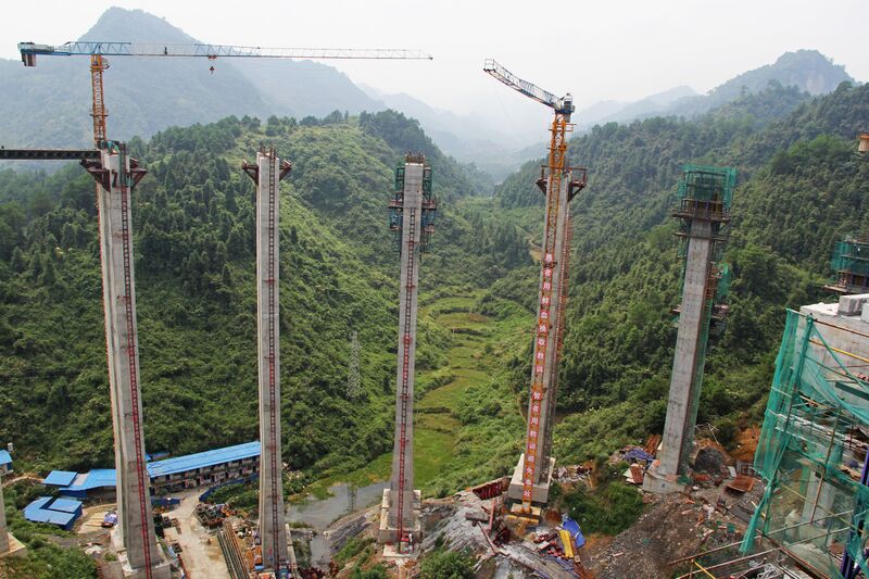 File:ShijiazhaiExitCranes.jpg