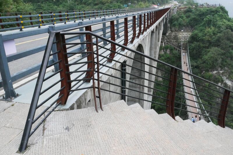 File:Tianzhushan Footbridge51.JPG