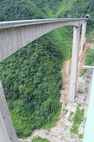 File:NiujiagouSpan&Piers.jpg