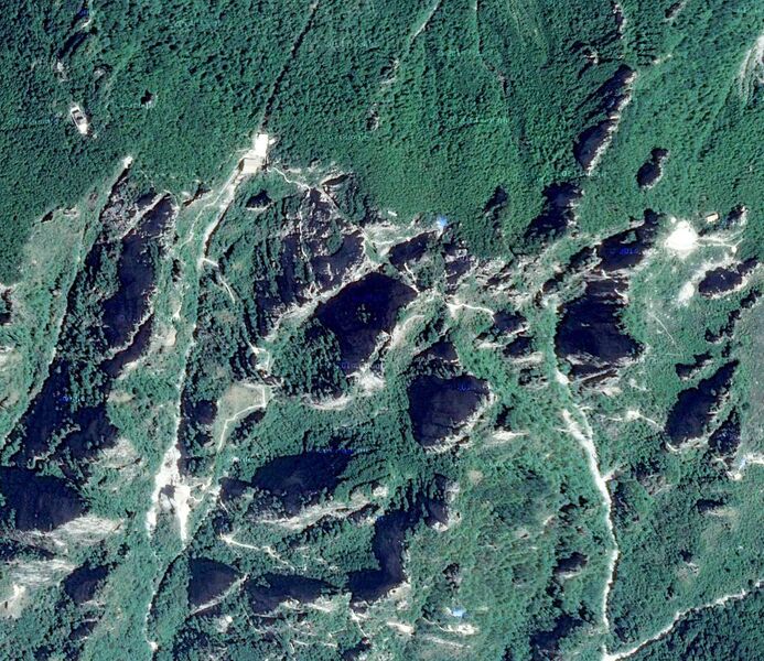 File:BaishishanGlasswalkSatellite.jpg