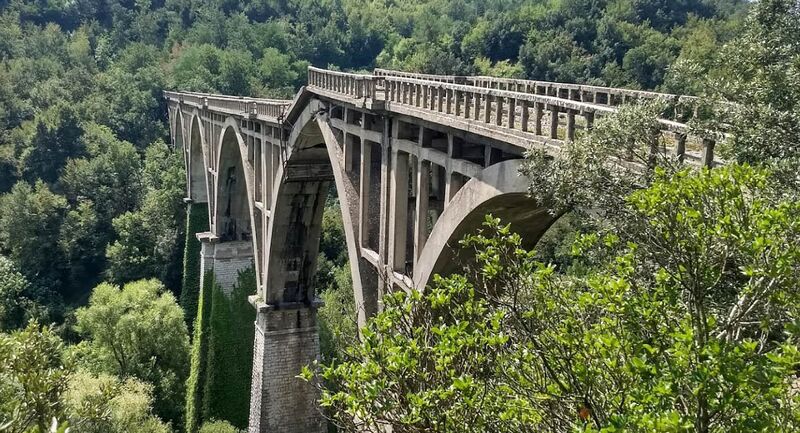File:SerraBucklingBy Davide Rattacaso.jpg