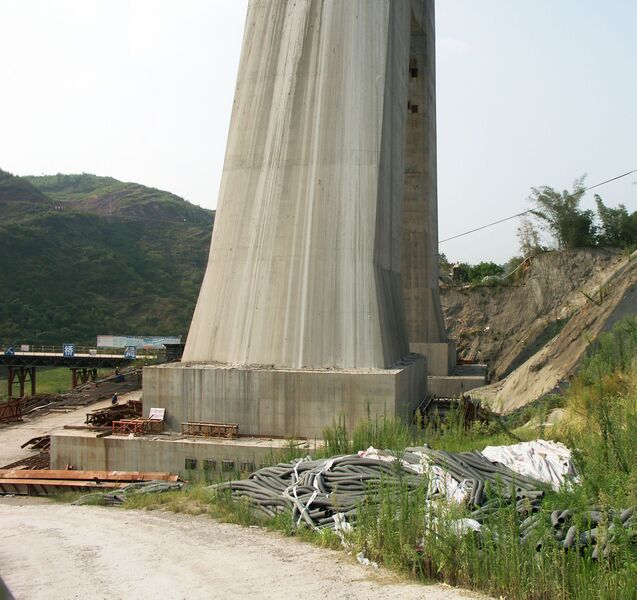 File:CaijiagouRailwayPierBase.jpg