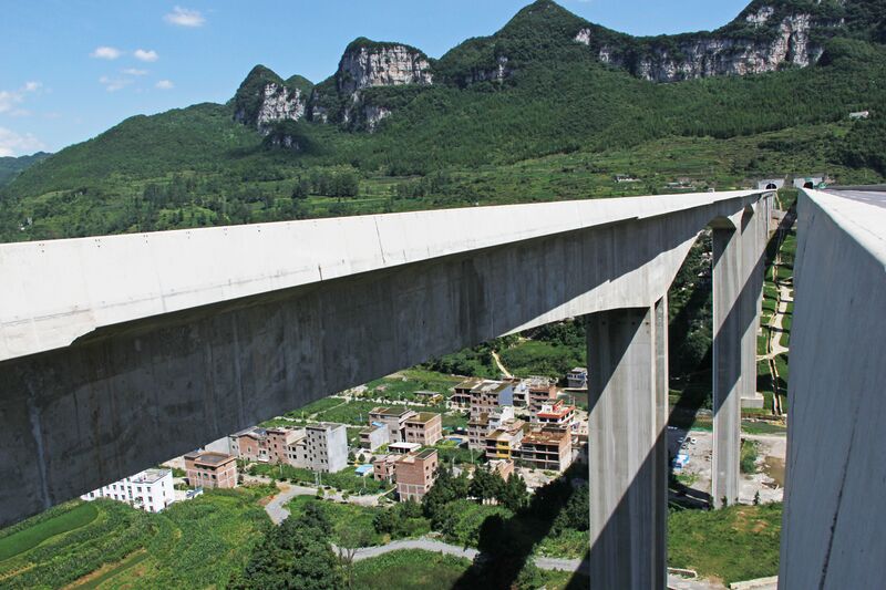 File:HeituViaductSide.JPG
