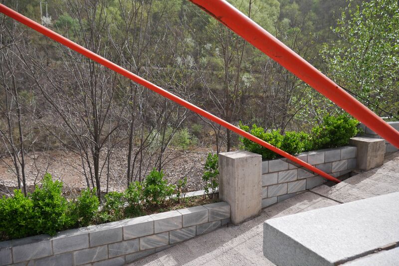 File:JingnianghuCables.JPG