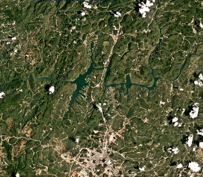 File:YelanghuSatelliteWide.jpg