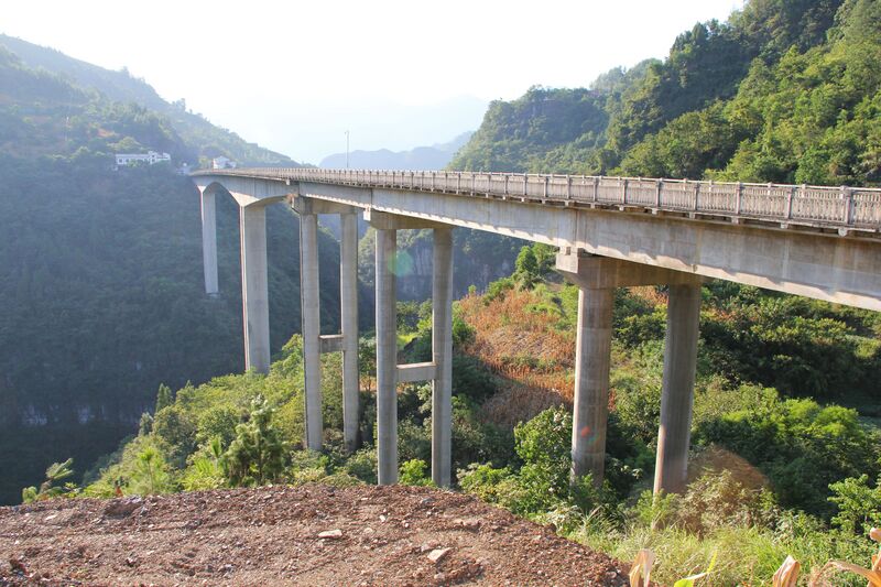 File:31WushanMountainBridgeSpans.jpg