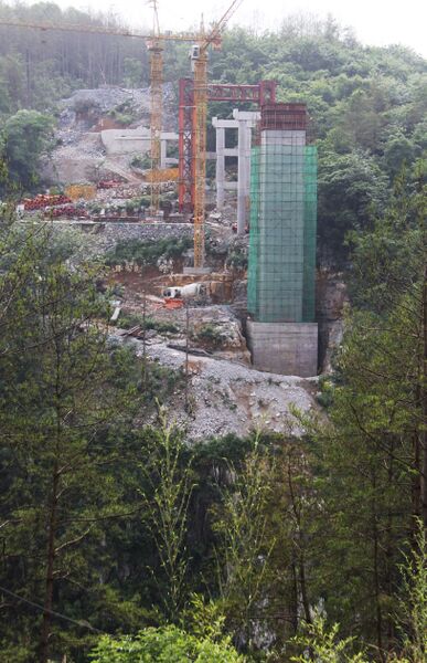 File:Niuluhe3.JPG