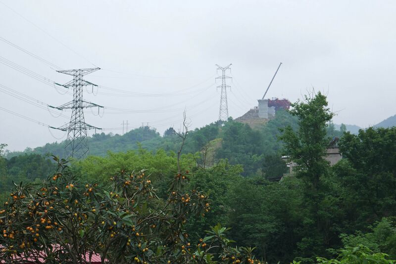 File:Shuangtangzi RailwaySky.JPG