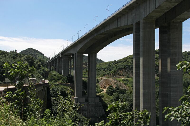 File:DinaheNewRoadBeam.JPG