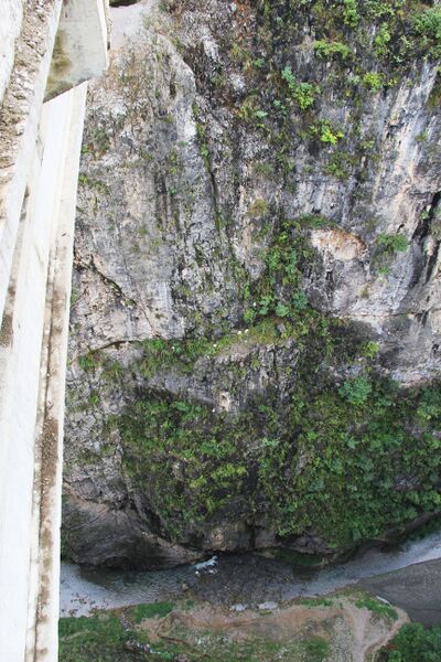 File:JiangkaiCliffWall.jpg