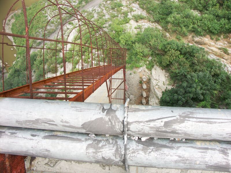 File:YanxigouBridgeLadder.jpg