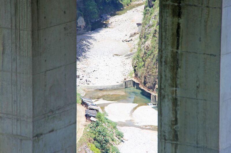File:LuoyanDam.jpg