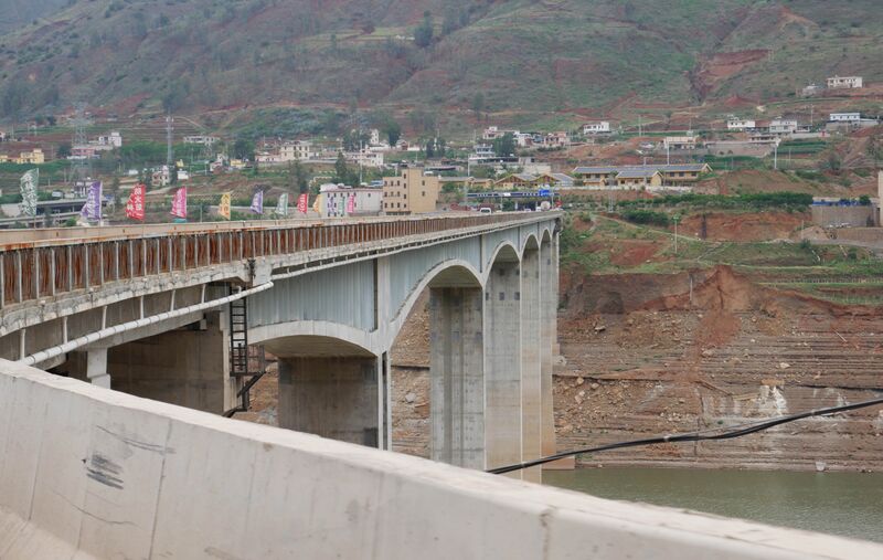 File:Xiaojiang Bridge Longdongge4.JPG