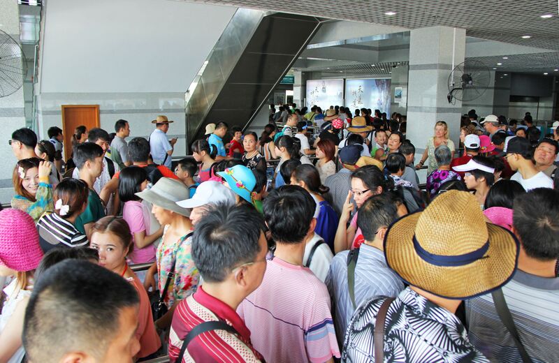 File:99TianmenMountainRopewayLine.jpg