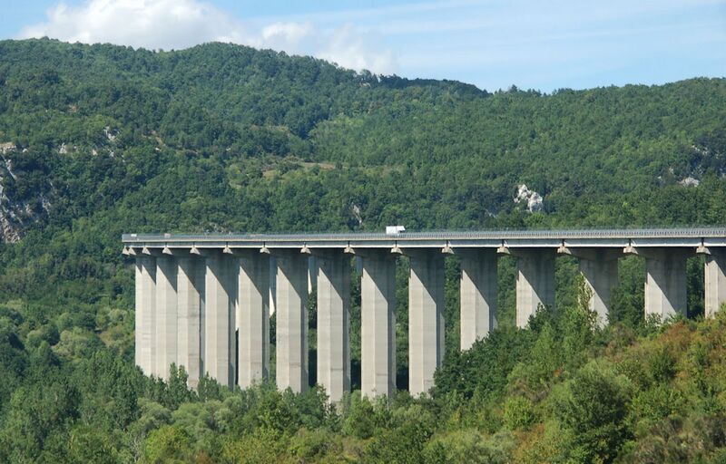 File:Pietraseccaby-RaBoe-Wikipedia.jpg
