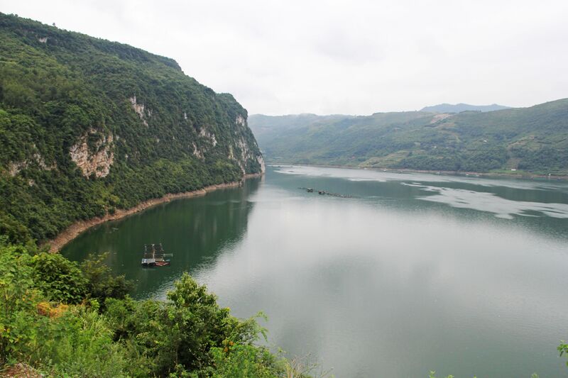 File:WujiangSuspensionLake.jpg