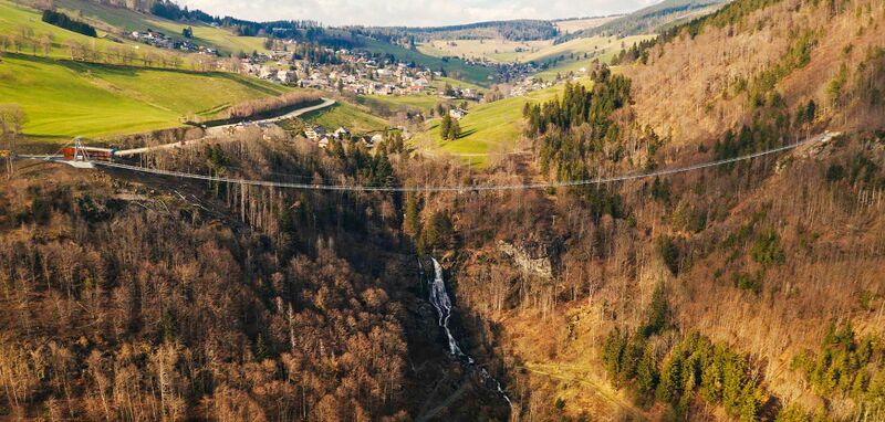 File:Blackforestline-bild-text-anreise-Drone.jpg