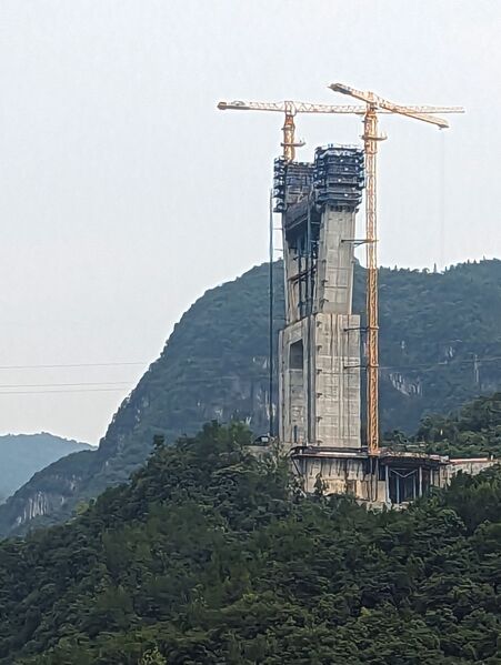 File:ChaibuxiEastTowerLonglens.jpg