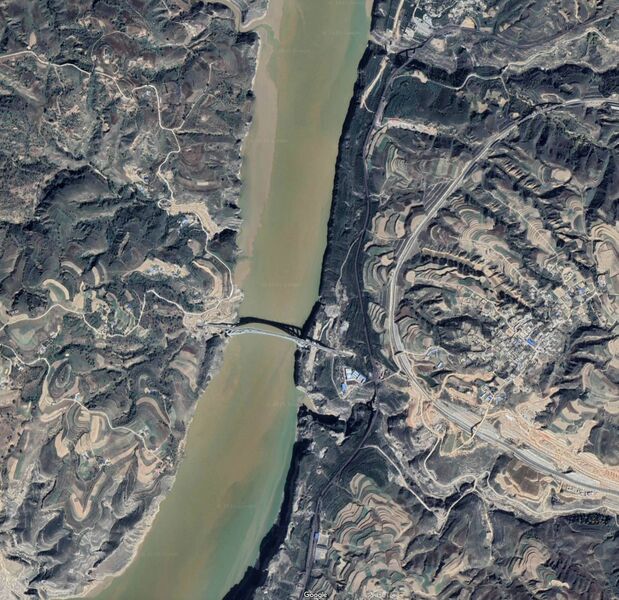 File:Huanghe Railway Bridge ZhunshuoSatellite.jpg