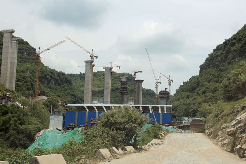 File:HuoyandongApproaches2.JPG