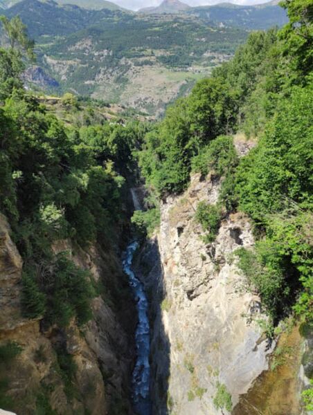 File:IntrodGorge.jpg