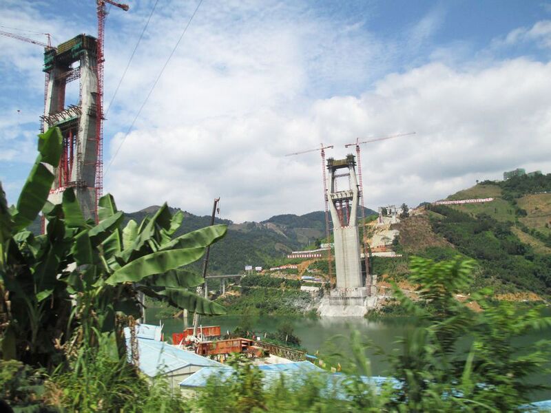File:BeipanjiangSouthCableStayedWide.jpg