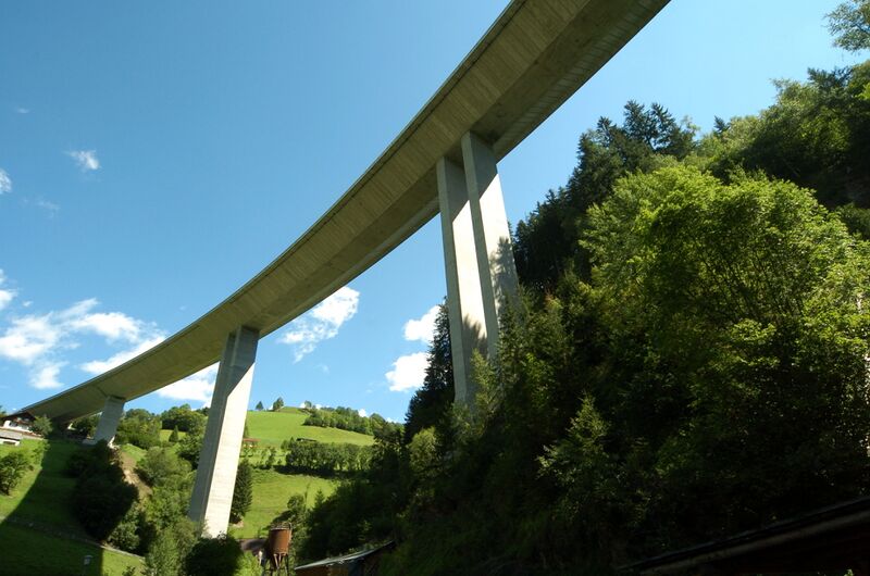 File:Kremsbruecke By Johann Jaritz.jpg
