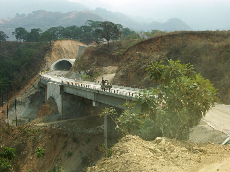 File:SantaLuciaAreaBridges copy.jpg