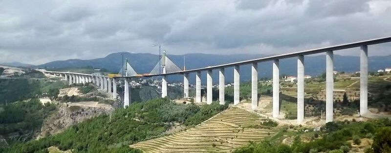 File:Viaduto+do+Corgo.jpg