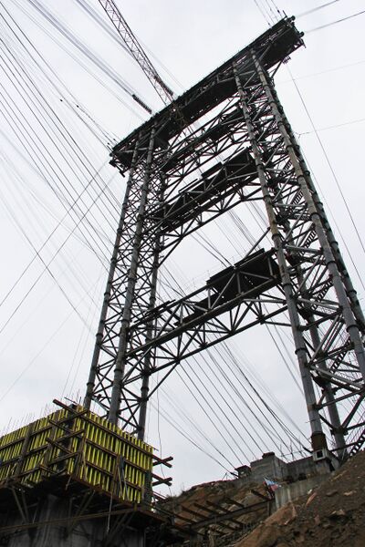 File:YelangheRailwayTowerHighline.jpg