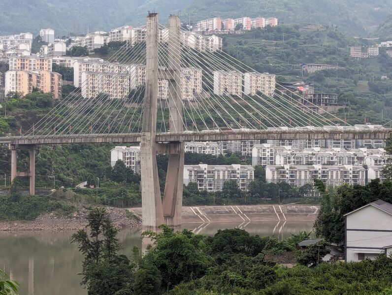 File:DawenxiTowersGray2.jpg