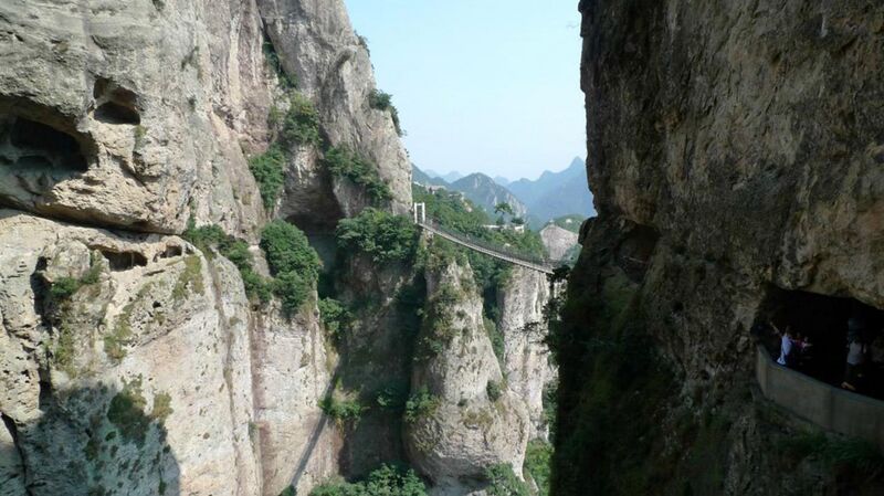 File:YandangFootbridgeBackside.jpg