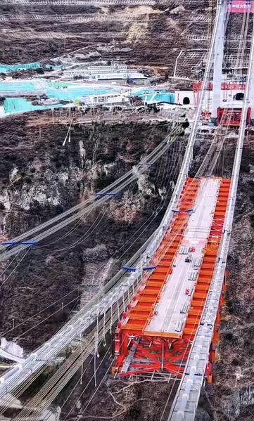 File:Daduhe railway bridge ChuanzangLonglens.jpg