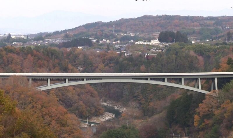 File:TenryukyoFallFoliage.jpg