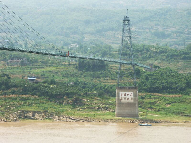 File:YangtzePipelineBridge2.jpg